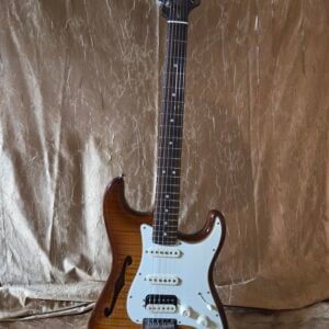 Fender Strat Rarities Series Flame Top Thinline with Rosewood Neck 2019